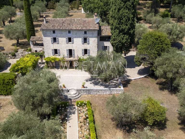 Propriété Roquefort-les-Pins - 6 chambres - 431m²