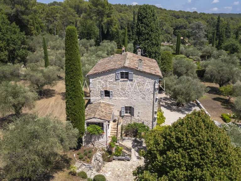 Propriété Roquefort-les-Pins - 6 chambres - 431m²