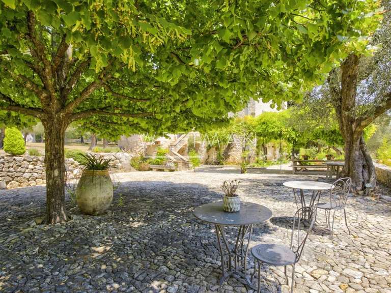 Propriété Roquefort-les-Pins - 6 chambres - 431m²