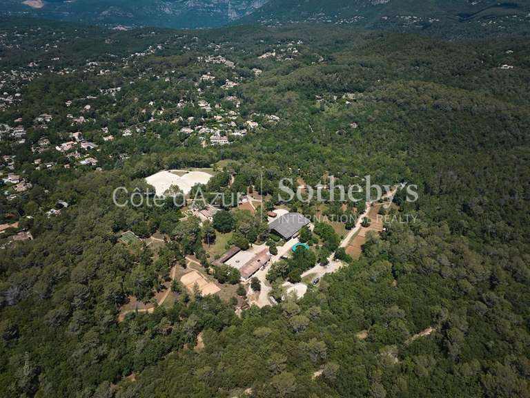 Propriété équestre Roquefort-les-Pins - 5 chambres - 700m²