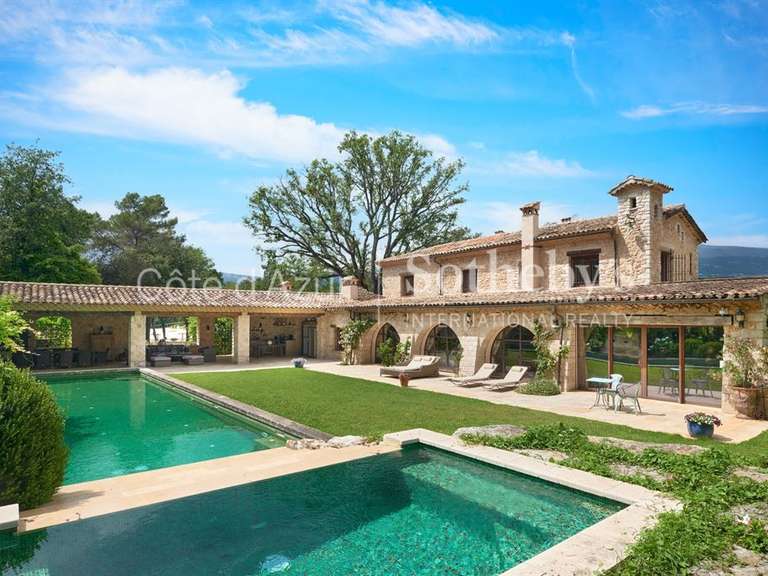 Propriété équestre Roquefort-les-Pins - 5 chambres - 700m²