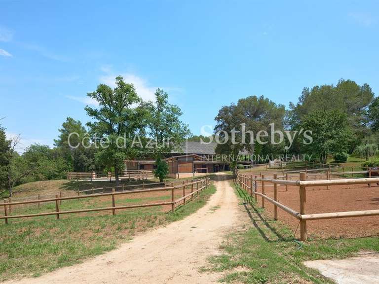 Equestrian property Roquefort-les-Pins - 5 bedrooms - 700m²