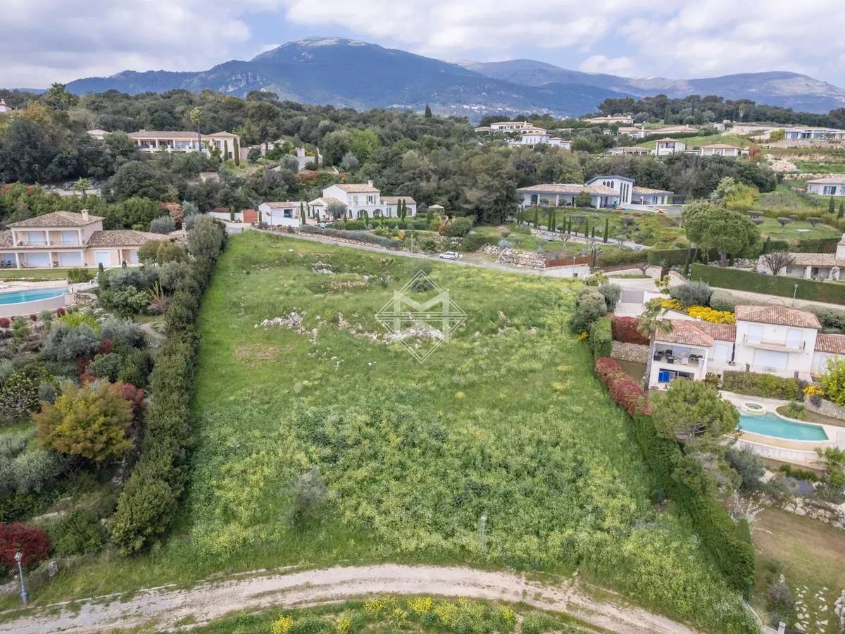 Terrain Roquefort-les-Pins