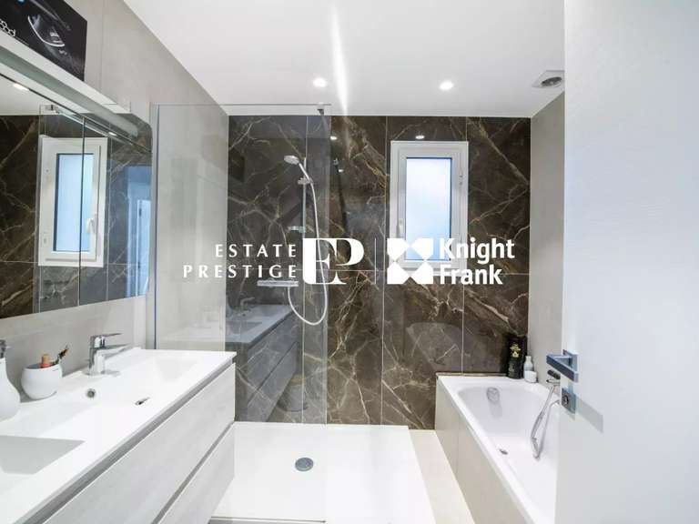 Villa Roquefort-les-Pins - 7 chambres - 333m²