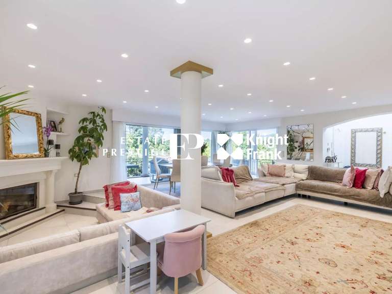 Villa Roquefort-les-Pins - 7 chambres - 333m²
