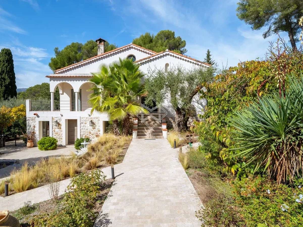 Villa Roquefort-les-Pins
