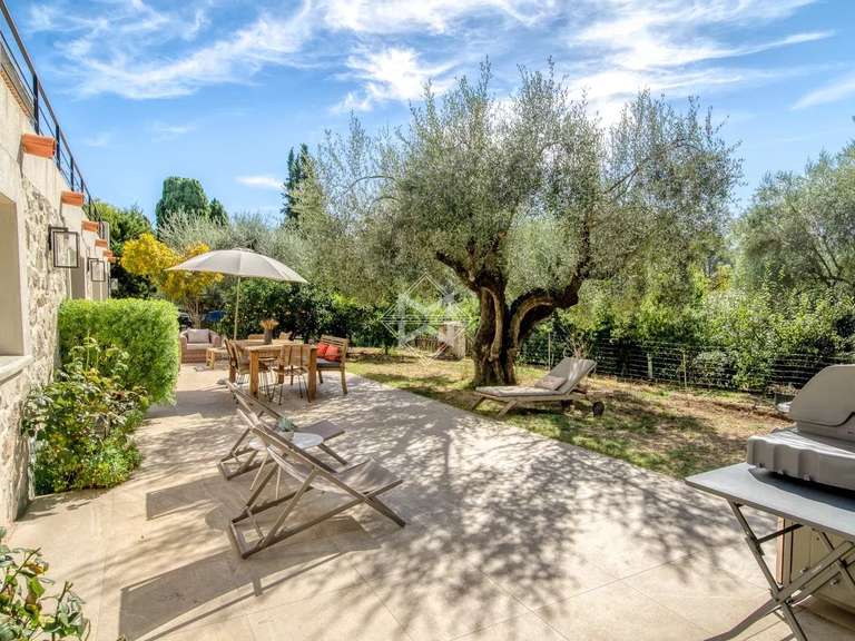 Villa Roquefort-les-Pins - 9 chambres - 407m²