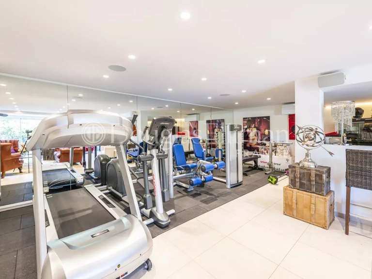 Villa Roquefort-les-Pins - 7 bedrooms - 333m²