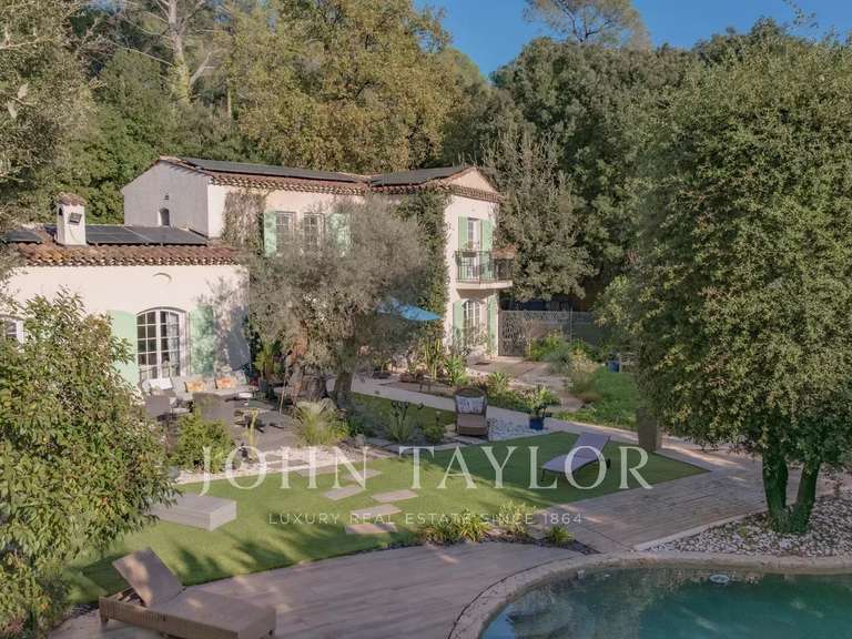 Villa Roquefort-les-Pins - 250m²