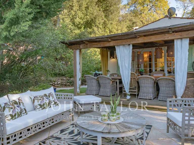 Villa Roquefort-les-Pins - 250m²