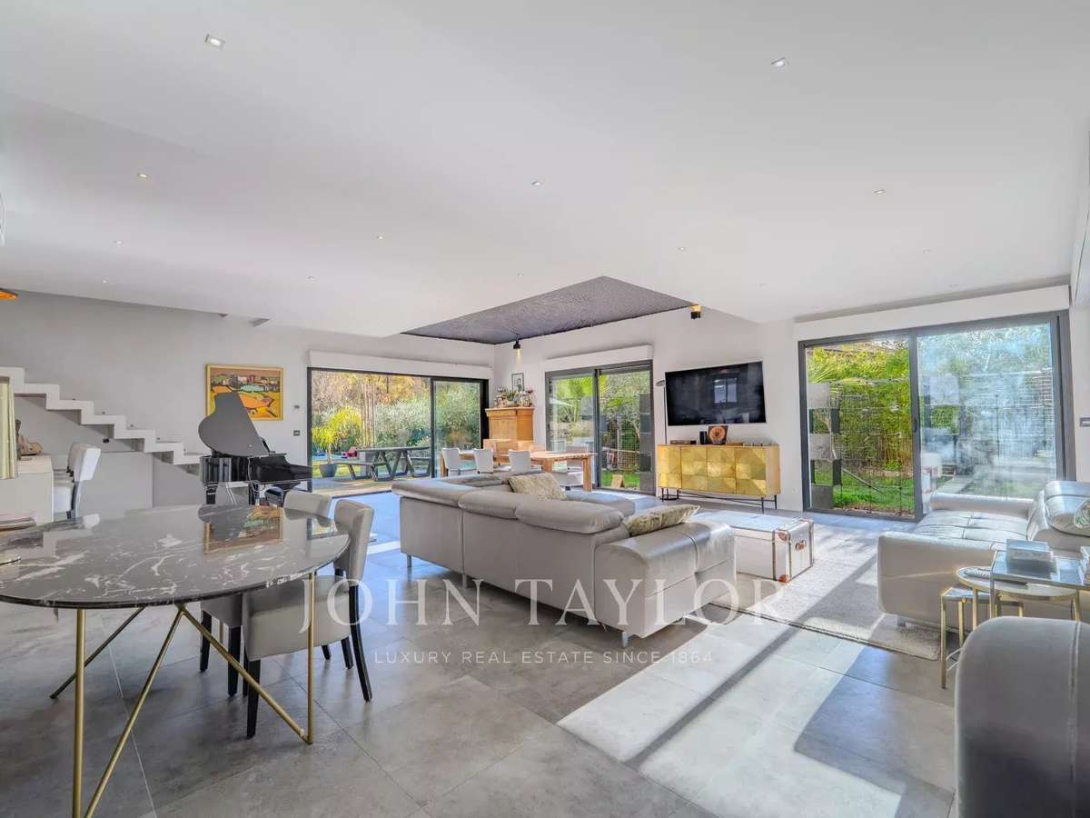 Villa Roquefort-les-Pins