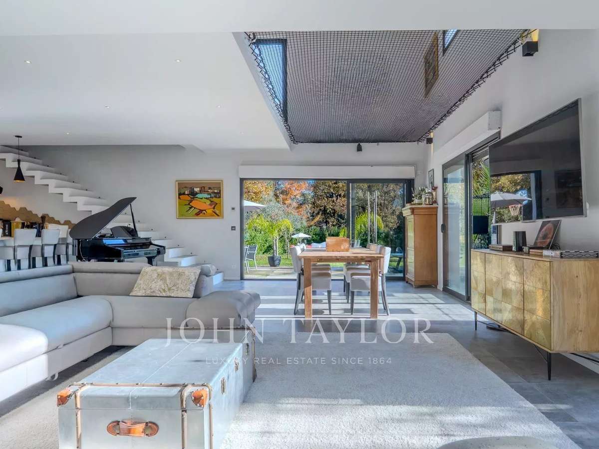 Villa Roquefort-les-Pins