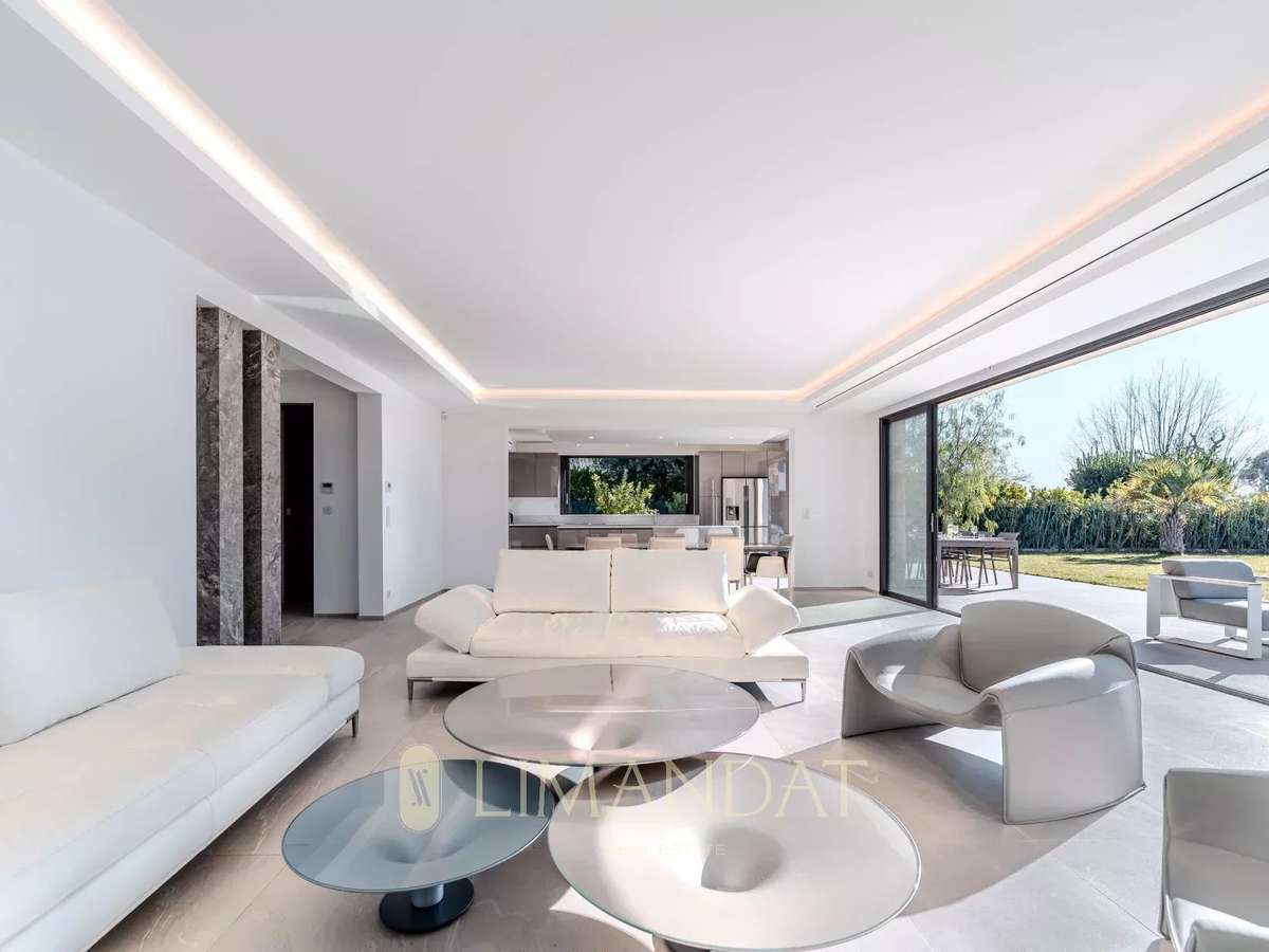 Villa Roquefort-les-Pins