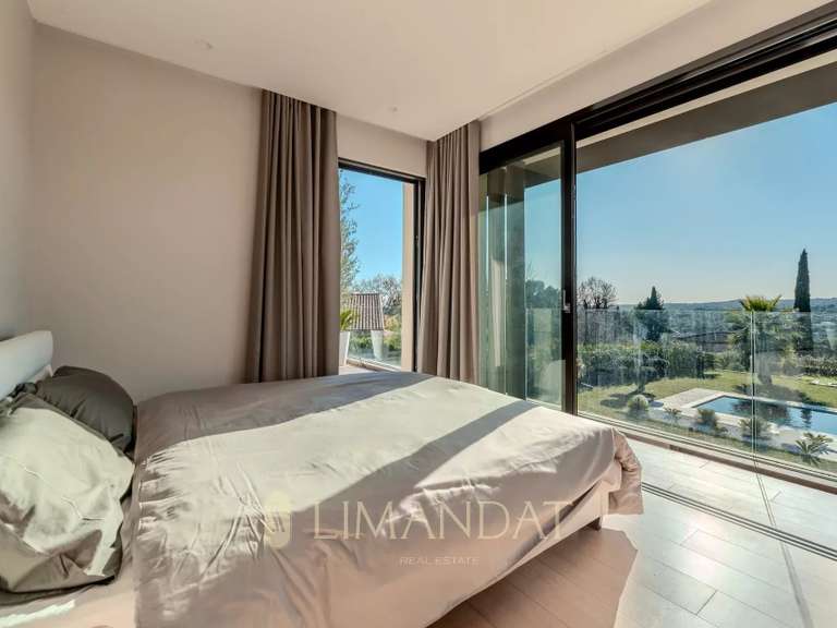 Villa Roquefort-les-Pins - 5 chambres - 275m²