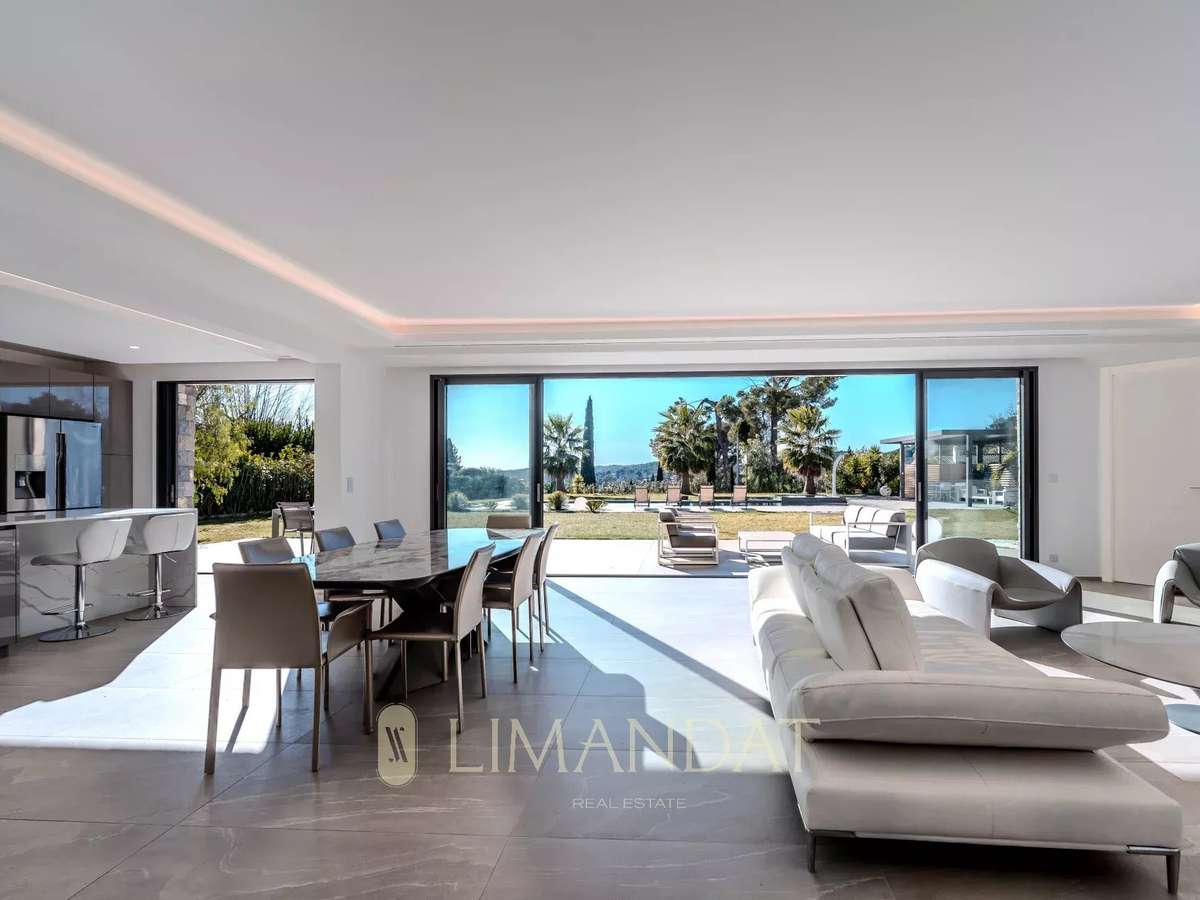 Villa Roquefort-les-Pins