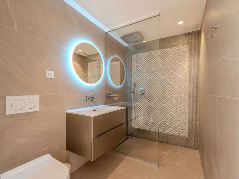 Villa Roquefort-les-Pins - 5 chambres - 275m²