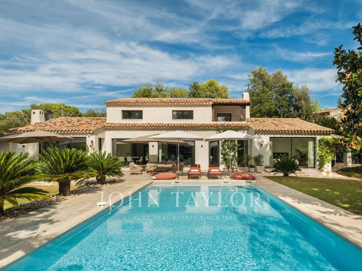 Villa Roquefort-les-Pins