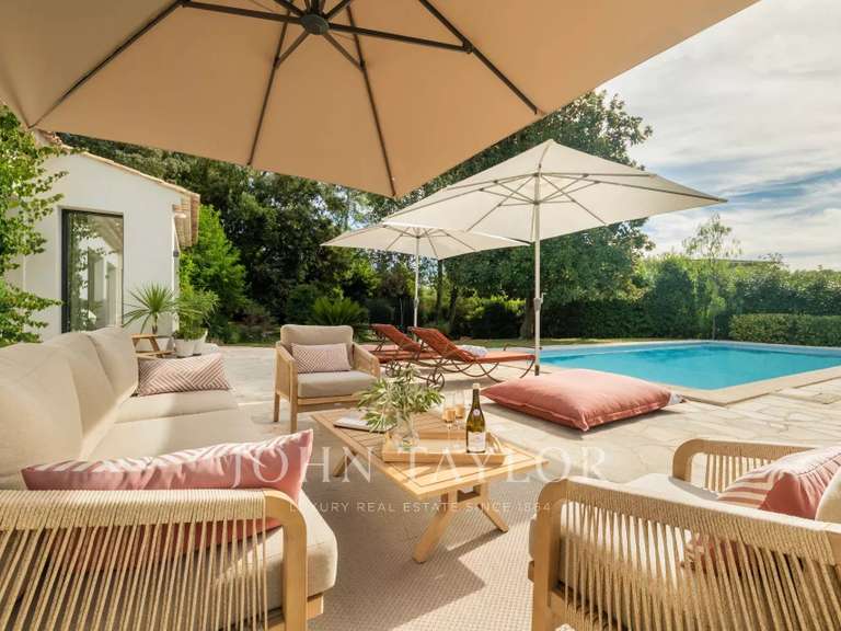 Villa Roquefort-les-Pins - 5 bedrooms - 216m²