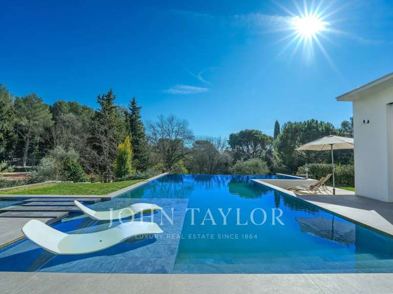 Villa Roquefort-les-Pins - 7 chambres - 323m²