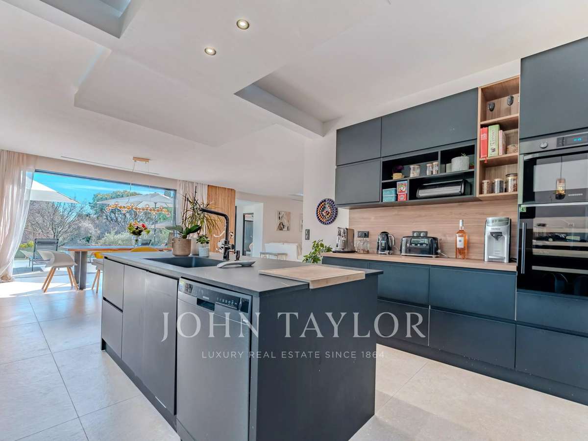 Villa Roquefort-les-Pins