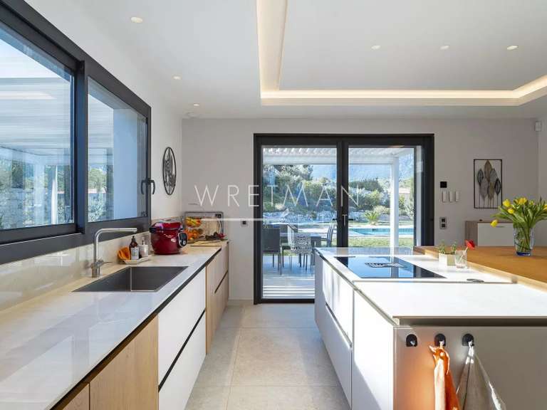 Villa Roquefort-les-Pins - 4 chambres - 324m²