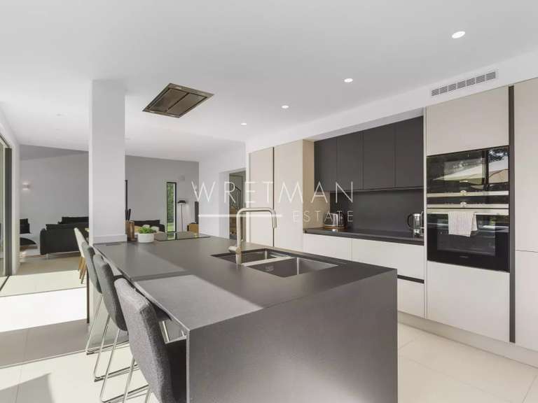 Villa Roquefort-les-Pins - 220m²