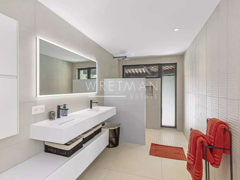 Villa Roquefort-les-Pins - 220m²