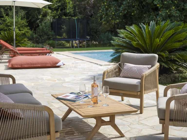 Villa Roquefort-les-Pins - 220m²