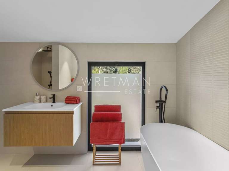 Villa Roquefort-les-Pins - 220m²