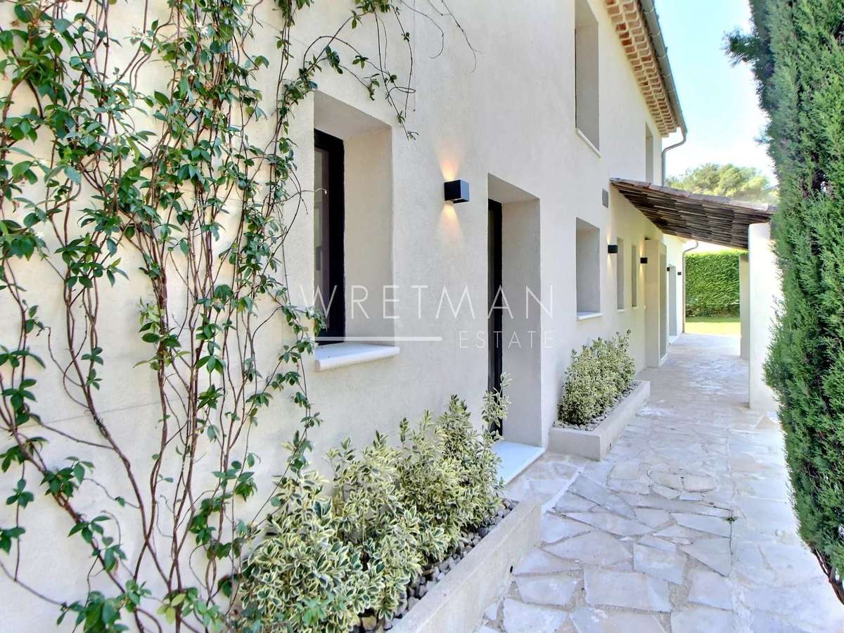 Villa Roquefort-les-Pins