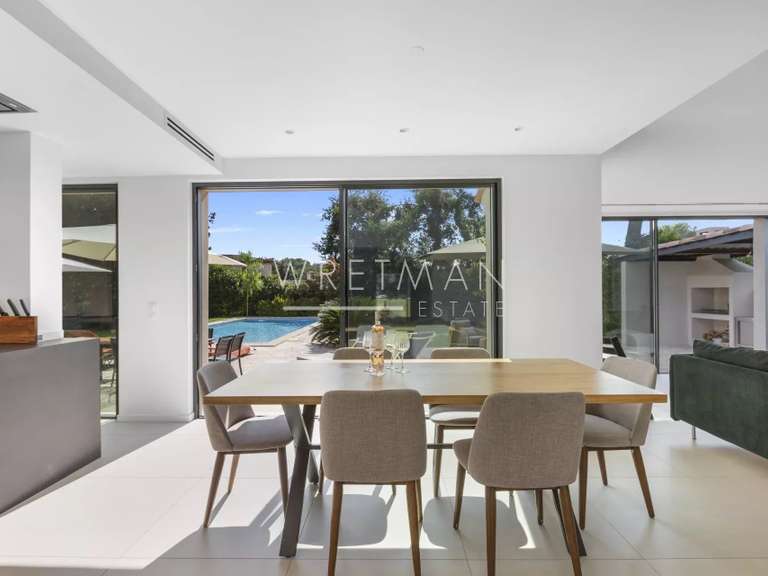 Villa Roquefort-les-Pins - 220m²