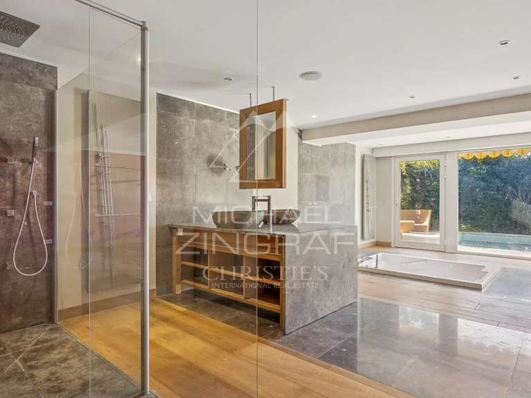 Villa Roquefort-les-Pins - 5 bedrooms - 430m²