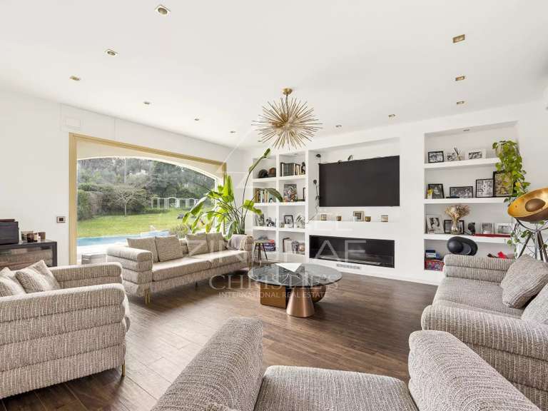 Villa Roquefort-les-Pins - 5 chambres - 240m²