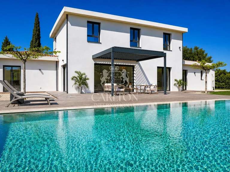 Villa Roquefort-les-Pins - 5 bedrooms - 252m²