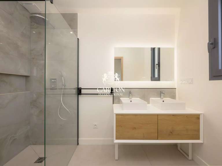 Villa Roquefort-les-Pins - 5 chambres - 260m²