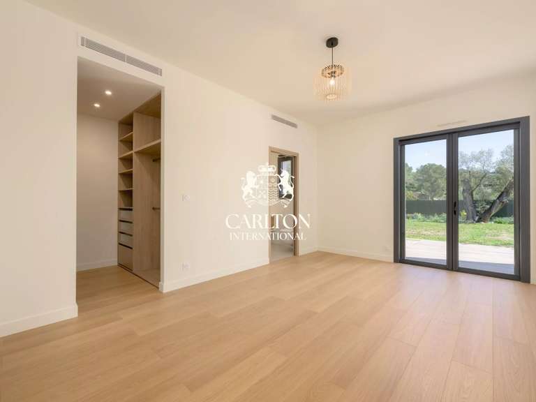 Villa Roquefort-les-Pins - 5 chambres - 260m²