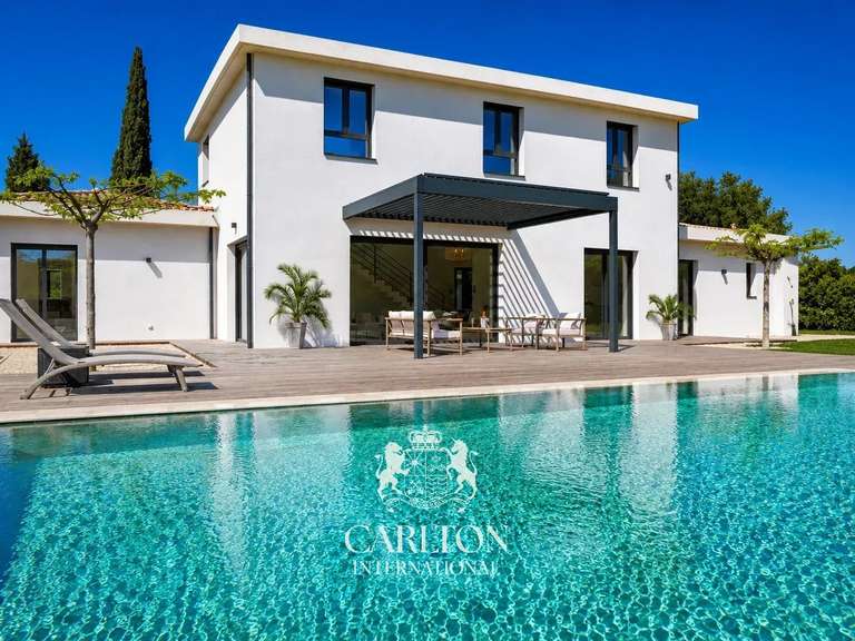 Villa Roquefort-les-Pins - 5 chambres - 252m²
