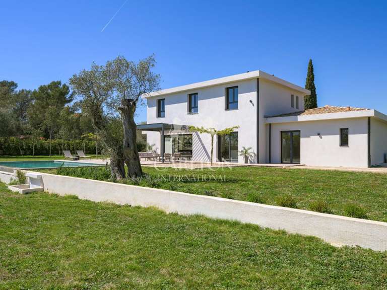 Villa Roquefort-les-Pins - 5 bedrooms - 252m²