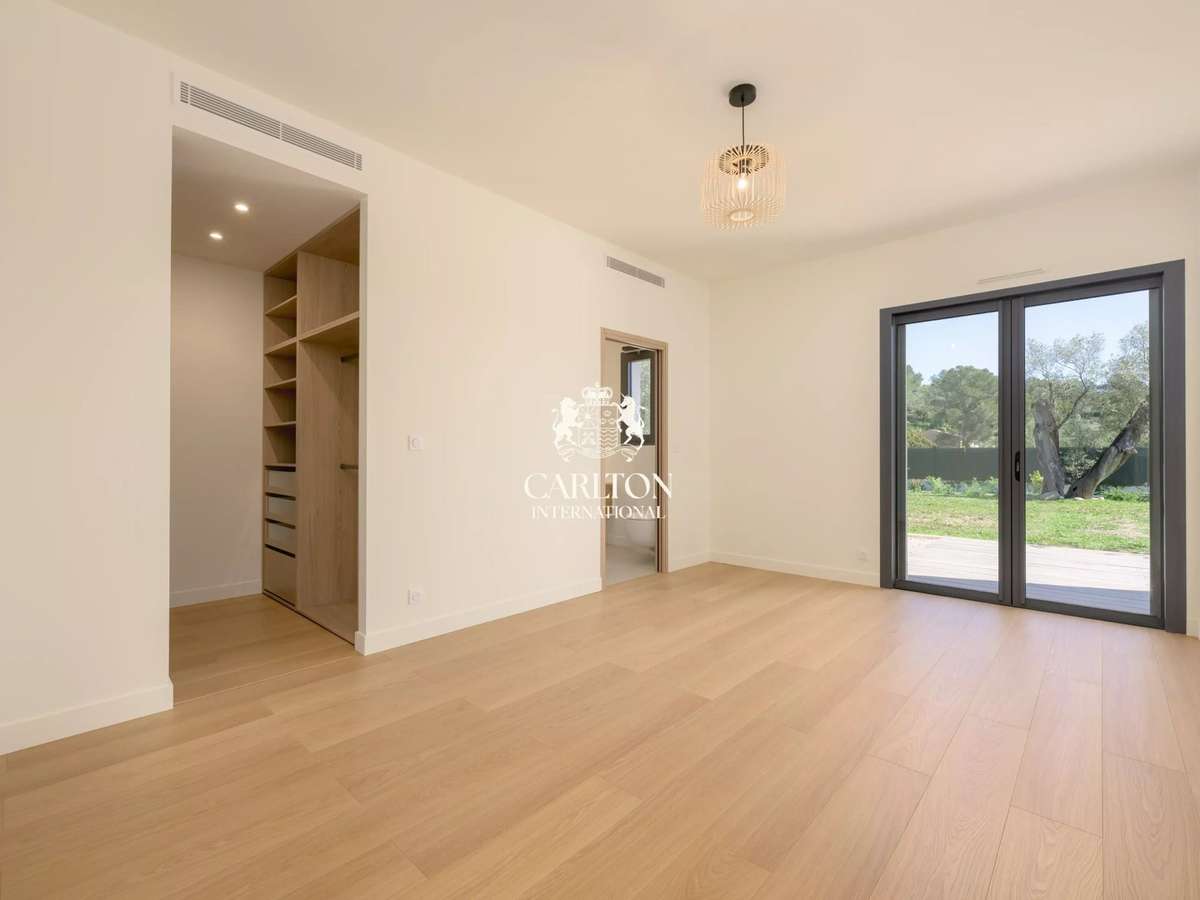 Villa Roquefort-les-Pins