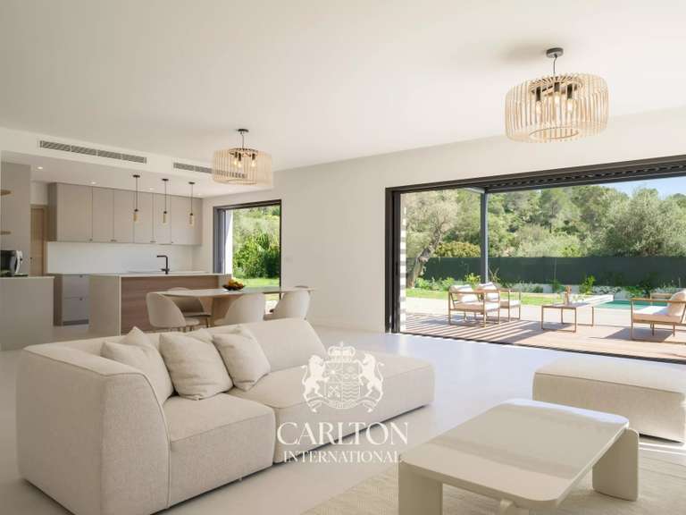 Villa Roquefort-les-Pins - 5 bedrooms - 252m²