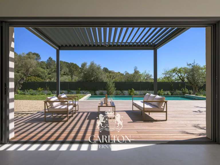 Villa Roquefort-les-Pins - 5 bedrooms - 252m²