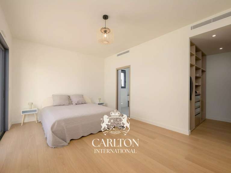 Villa Roquefort-les-Pins - 5 bedrooms - 252m²