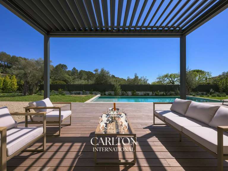 Villa Roquefort-les-Pins - 5 bedrooms - 252m²