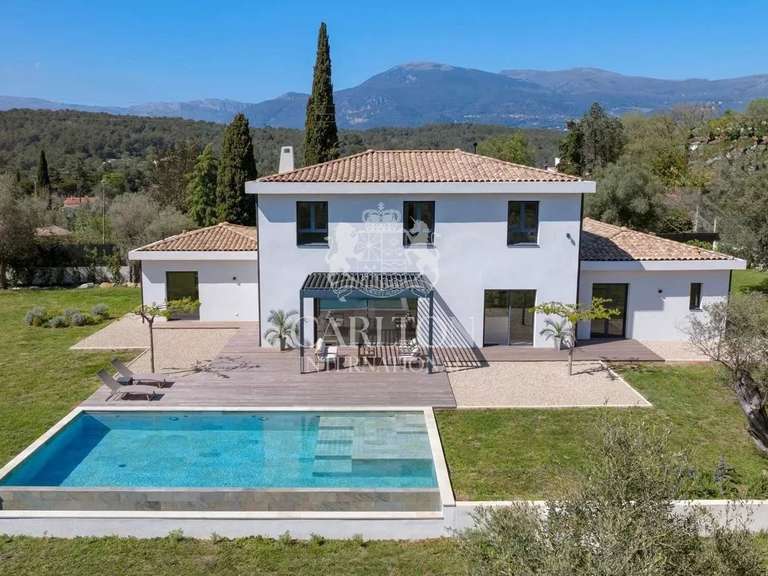 Villa Roquefort-les-Pins - 5 bedrooms - 252m²