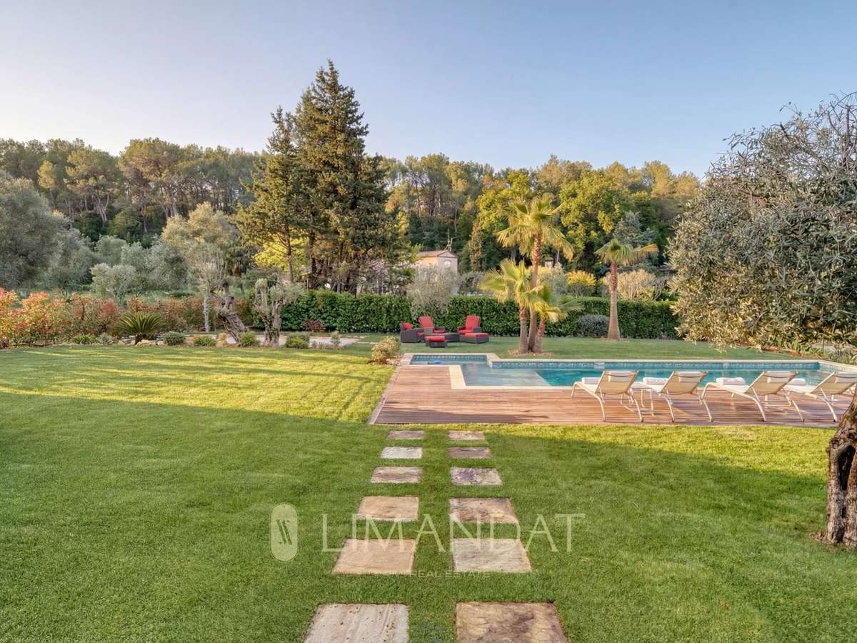 Villa Roquefort-les-Pins