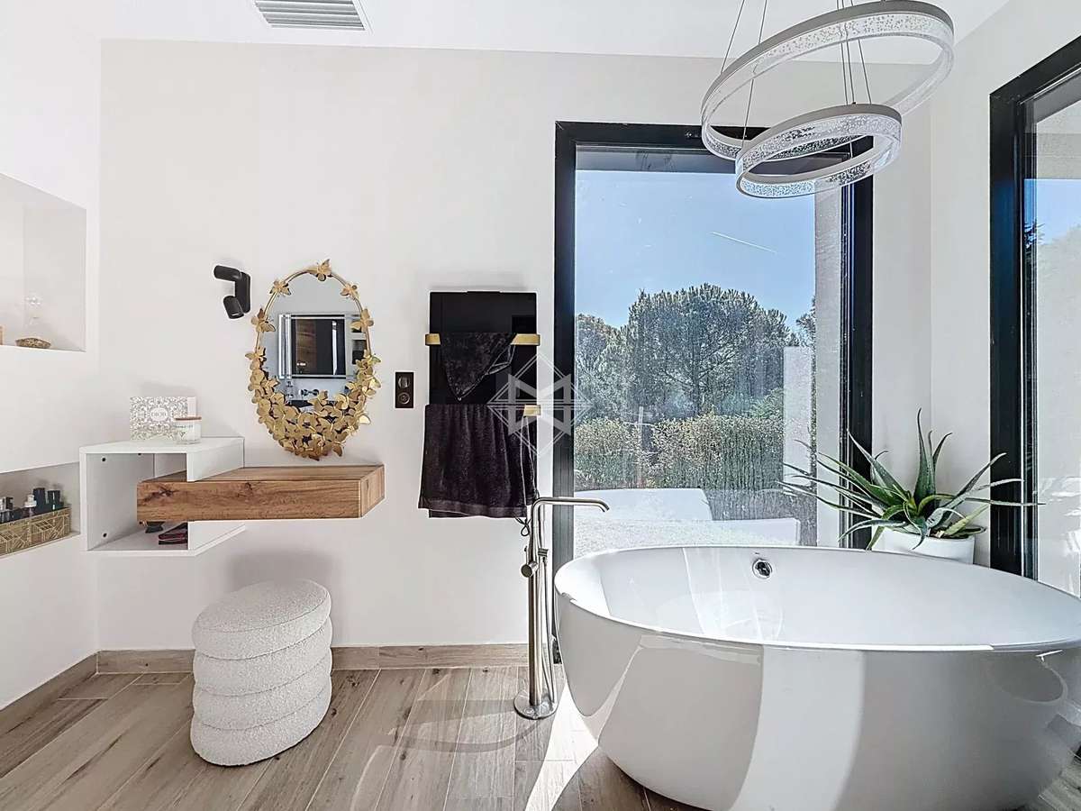 Villa Roquefort-les-Pins