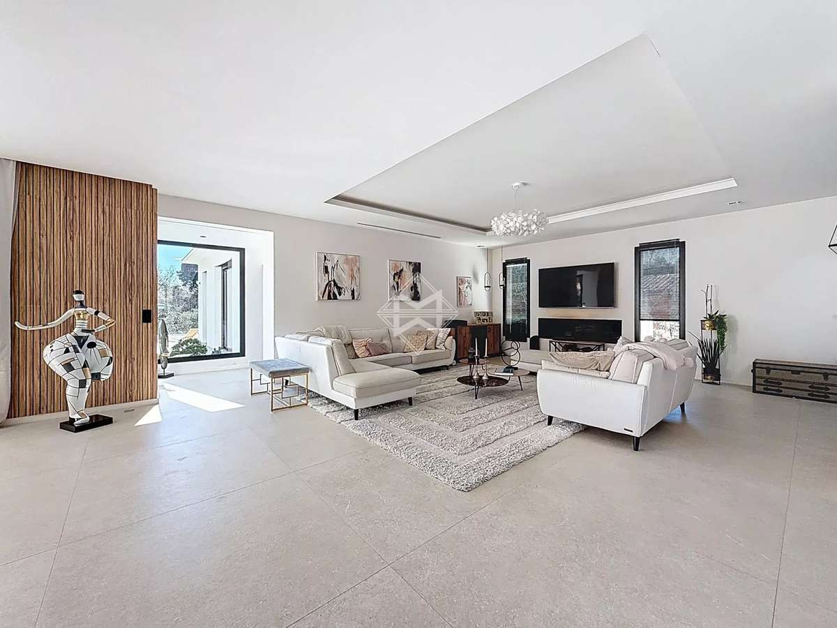 Villa Roquefort-les-Pins