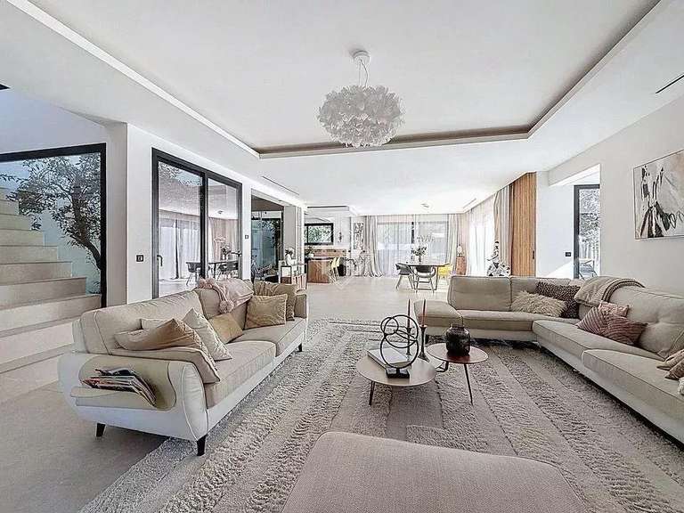 Villa Roquefort-les-Pins - 6 chambres - 323m²