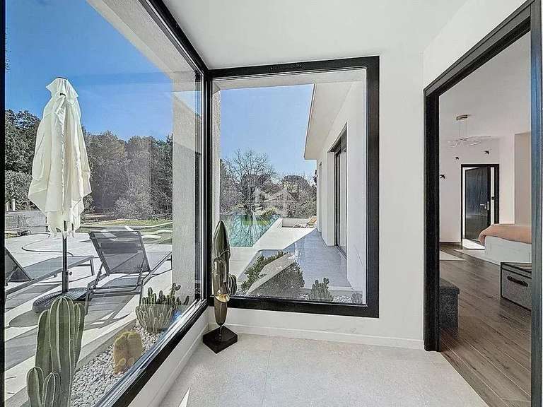 Villa Roquefort-les-Pins - 6 chambres - 323m²