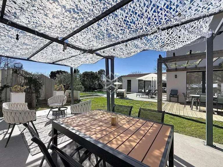 Villa Roquefort-les-Pins - 6 chambres - 323m²